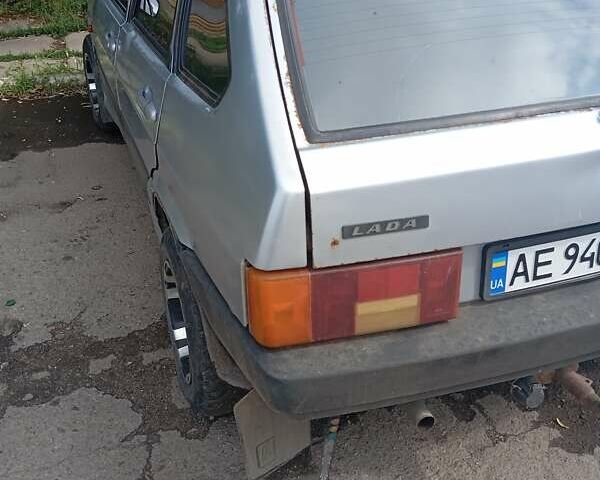 Серый ВАЗ 2109, объемом двигателя 1.5 л и пробегом 335 тыс. км за 1500 $, фото 4 на Automoto.ua