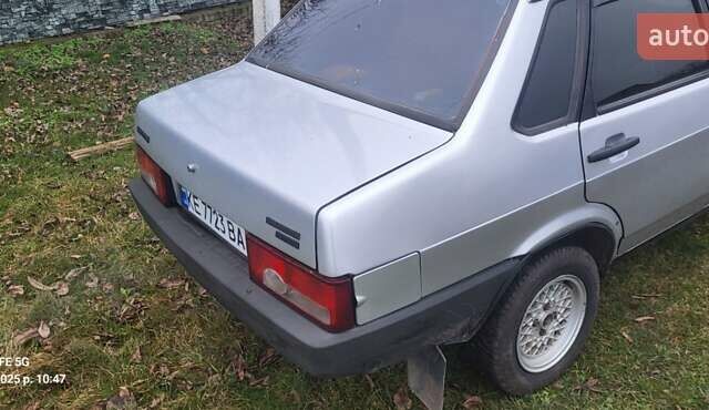 Серый ВАЗ 2109, объемом двигателя 1.5 л и пробегом 200 тыс. км за 1850 $, фото 3 на Automoto.ua