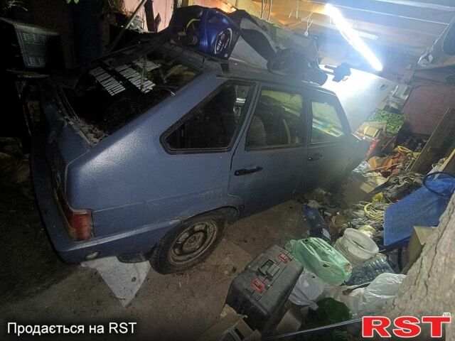 Сірий ВАЗ 2109, об'ємом двигуна 1.5 л та пробігом 300 тис. км за 1000 $, фото 2 на Automoto.ua