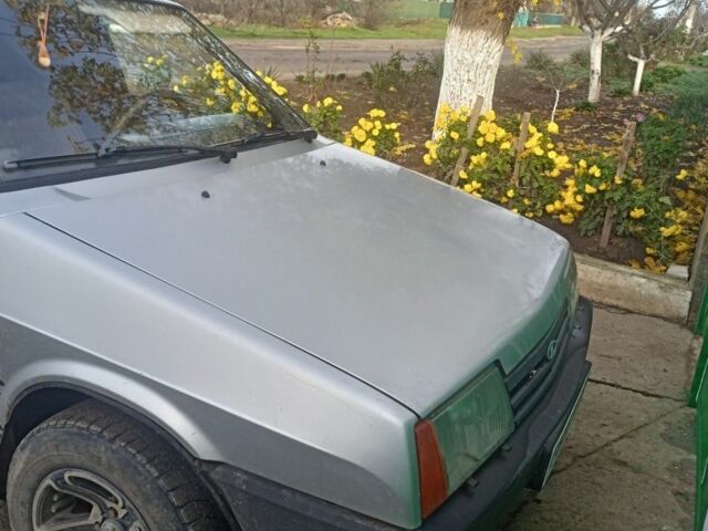 Серый ВАЗ 2109, объемом двигателя 1.5 л и пробегом 137 тыс. км за 1000 $, фото 5 на Automoto.ua