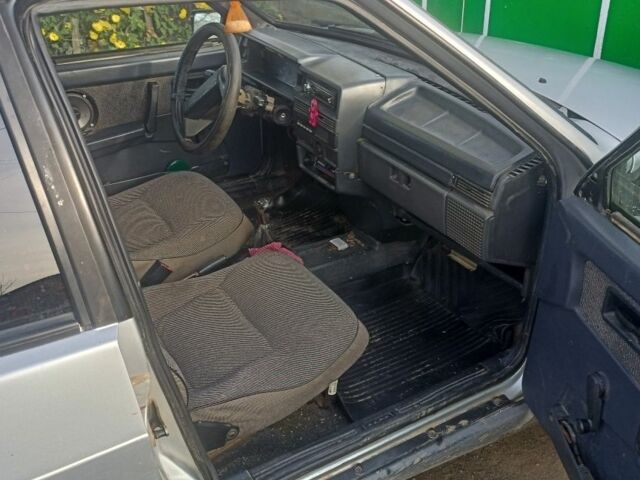 Серый ВАЗ 2109, объемом двигателя 1.5 л и пробегом 137 тыс. км за 1000 $, фото 3 на Automoto.ua