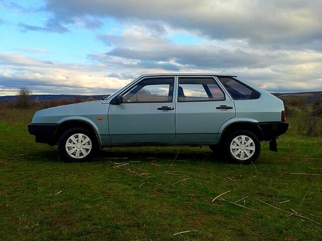 Сірий ВАЗ 2109, об'ємом двигуна 1.5 л та пробігом 300 тис. км за 1550 $, фото 3 на Automoto.ua