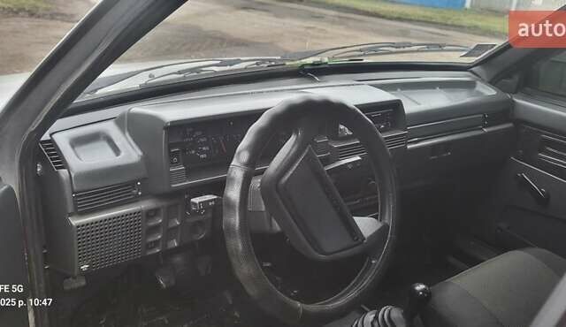 Серый ВАЗ 2109, объемом двигателя 1.5 л и пробегом 200 тыс. км за 1850 $, фото 9 на Automoto.ua