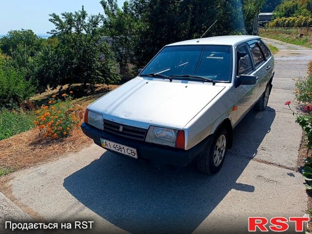 Серый ВАЗ 2109, объемом двигателя 1.5 л и пробегом 277 тыс. км за 1100 $, фото 4 на Automoto.ua