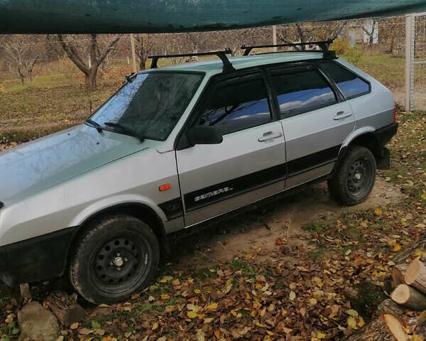 Серый ВАЗ 2109, объемом двигателя 1.5 л и пробегом 191 тыс. км за 1350 $, фото 3 на Automoto.ua