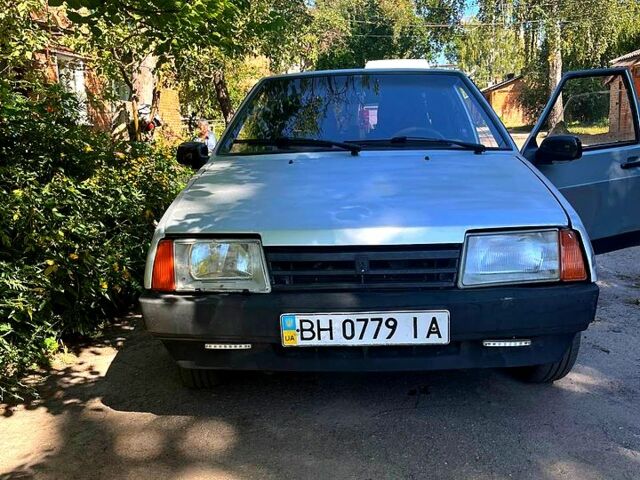 Сірий ВАЗ 2109, об'ємом двигуна 1.5 л та пробігом 0 тис. км за 1000 $, фото 1 на Automoto.ua