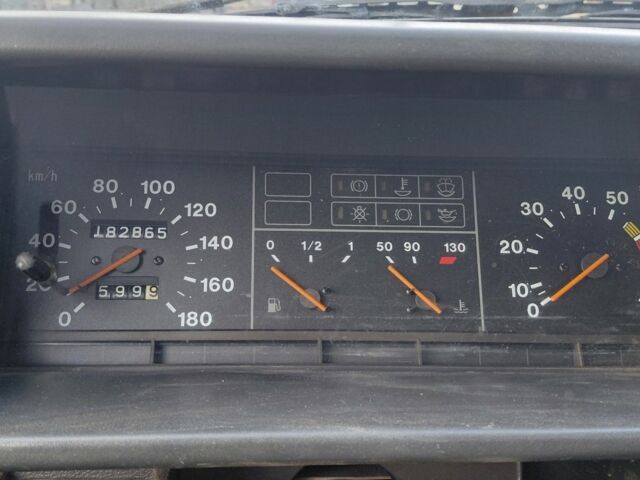 Серый ВАЗ 2109, объемом двигателя 0 л и пробегом 182 тыс. км за 1305 $, фото 2 на Automoto.ua