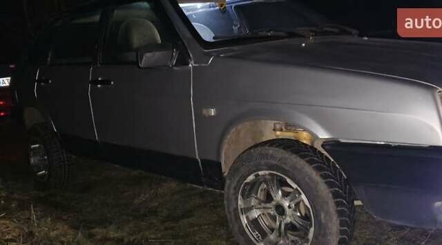 Сірий ВАЗ 2109, об'ємом двигуна 1.5 л та пробігом 100 тис. км за 1600 $, фото 3 на Automoto.ua