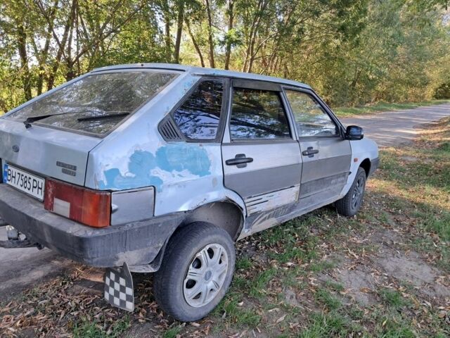 Серый ВАЗ 2109, объемом двигателя 1 л и пробегом 100 тыс. км за 650 $, фото 2 на Automoto.ua