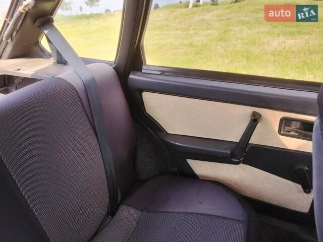 Сірий ВАЗ 2109, об'ємом двигуна 1.5 л та пробігом 137 тис. км за 950 $, фото 10 на Automoto.ua