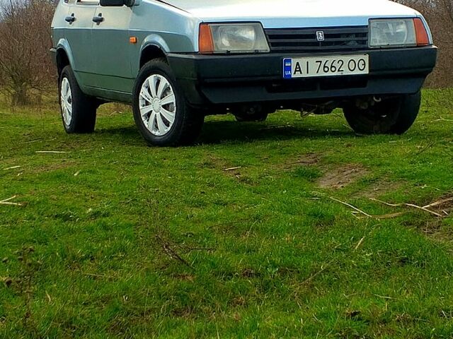 Сірий ВАЗ 2109, об'ємом двигуна 1.5 л та пробігом 300 тис. км за 1550 $, фото 1 на Automoto.ua