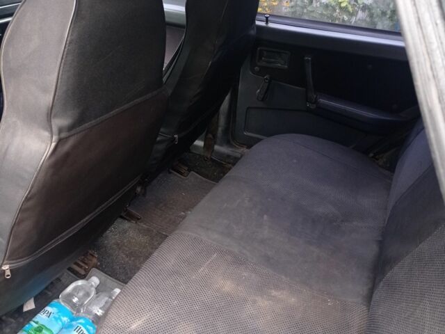 Сірий ВАЗ 2109, об'ємом двигуна 1.5 л та пробігом 190 тис. км за 580 $, фото 4 на Automoto.ua