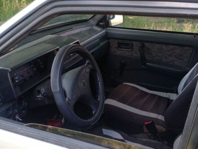 Серый ВАЗ 2109, объемом двигателя 0 л и пробегом 198 тыс. км за 1799 $, фото 4 на Automoto.ua