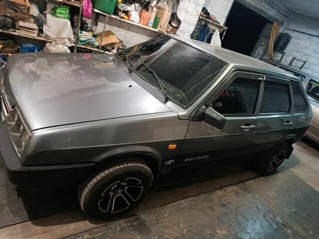 Серый ВАЗ 2109, объемом двигателя 1.5 л и пробегом 58 тыс. км за 1200 $, фото 1 на Automoto.ua