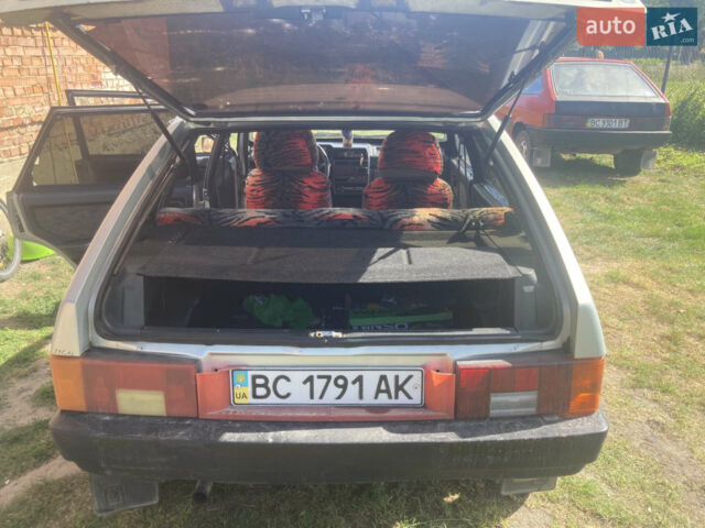Сірий ВАЗ 2109, об'ємом двигуна 1.5 л та пробігом 219 тис. км за 2000 $, фото 3 на Automoto.ua