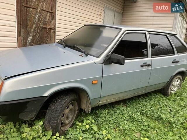 Серый ВАЗ 2109, объемом двигателя 1.5 л и пробегом 300 тыс. км за 800 $, фото 2 на Automoto.ua