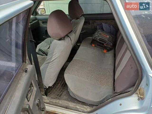 ВАЗ 2109 2004 в Житомире на Automoto.ua Серый ВАЗ 2109, объемом двигателя 1.5 л и пробегом 350 тыс. км за 2000 $, фото 2 на Automoto.ua