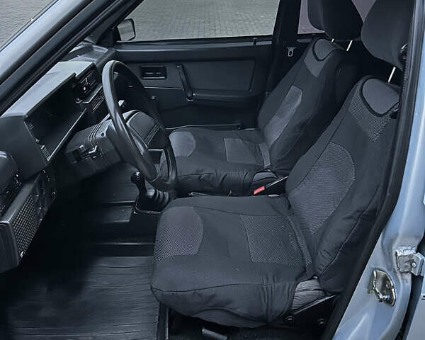Сірий ВАЗ 2109, об'ємом двигуна 1.5 л та пробігом 225 тис. км за 1300 $, фото 15 на Automoto.ua