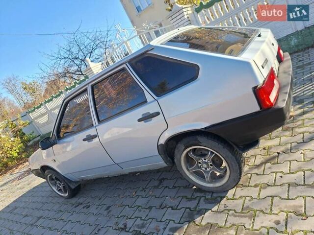 Серый ВАЗ 2109, объемом двигателя 1.5 л и пробегом 288 тыс. км за 1400 $, фото 3 на Automoto.ua