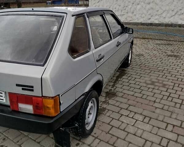 Серый ВАЗ 2109, объемом двигателя 1.5 л и пробегом 230 тыс. км за 900 $, фото 2 на Automoto.ua