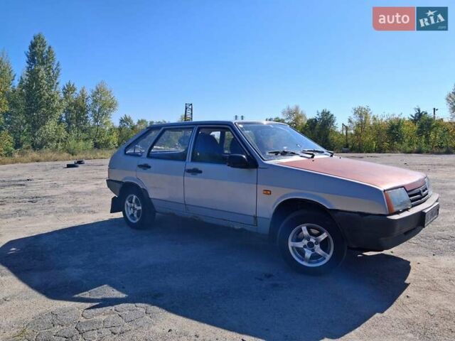 Серый ВАЗ 2109, объемом двигателя 1.5 л и пробегом 140 тыс. км за 950 $, фото 3 на Automoto.ua