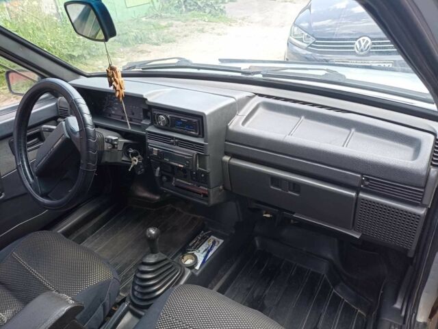 Серый ВАЗ 2109, объемом двигателя 1.5 л и пробегом 450 тыс. км за 950 $, фото 4 на Automoto.ua