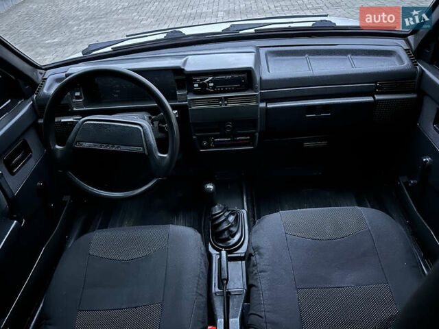 Сірий ВАЗ 2109, об'ємом двигуна 1.5 л та пробігом 225 тис. км за 1300 $, фото 18 на Automoto.ua