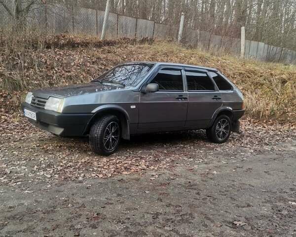 Серый ВАЗ 2109, объемом двигателя 1.5 л и пробегом 228 тыс. км за 2800 $, фото 2 на Automoto.ua