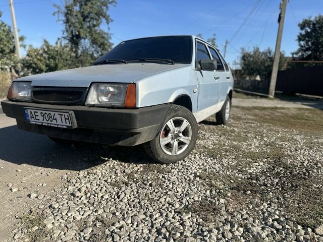 Серый ВАЗ 2109, объемом двигателя 1.5 л и пробегом 170 тыс. км за 1300 $, фото 2 на Automoto.ua