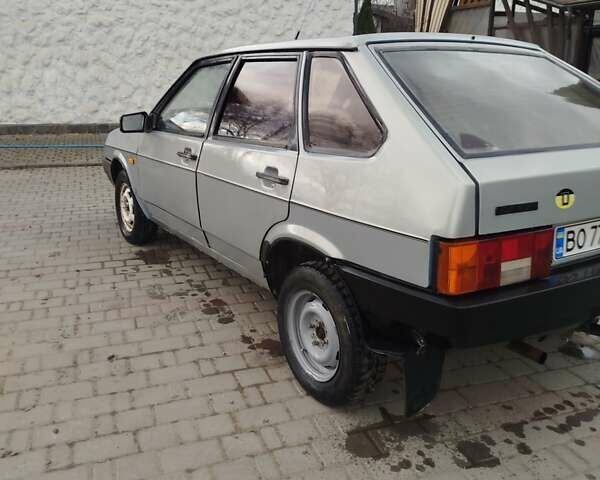 Серый ВАЗ 2109, объемом двигателя 1.5 л и пробегом 230 тыс. км за 900 $, фото 5 на Automoto.ua