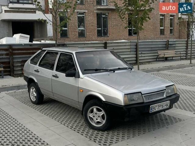 Сірий ВАЗ 2109, об'ємом двигуна 1.5 л та пробігом 250 тис. км за 1300 $, фото 2 на Automoto.ua