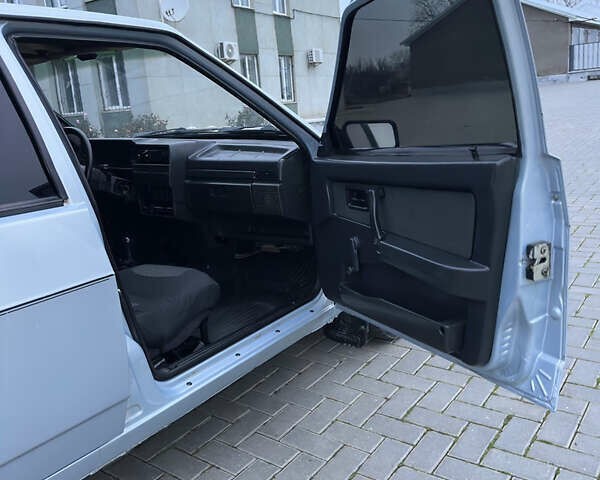 Сірий ВАЗ 2109, об'ємом двигуна 1.5 л та пробігом 225 тис. км за 1300 $, фото 9 на Automoto.ua
