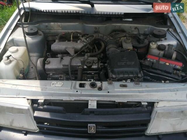 Серый ВАЗ 2109, объемом двигателя 1.5 л и пробегом 80 тыс. км за 3000 $, фото 1 на Automoto.ua