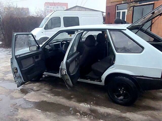 Сірий ВАЗ 2109, об'ємом двигуна 1.5 л та пробігом 180 тис. км за 1400 $, фото 8 на Automoto.ua