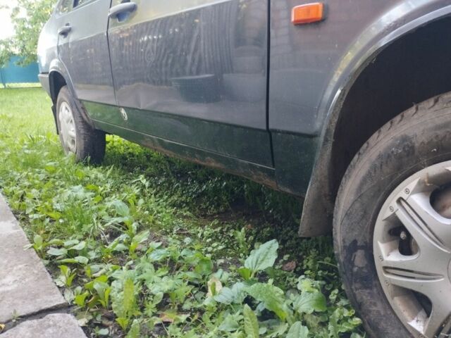 Сірий ВАЗ 2109, об'ємом двигуна 1.5 л та пробігом 45 тис. км за 30000 $, фото 4 на Automoto.ua