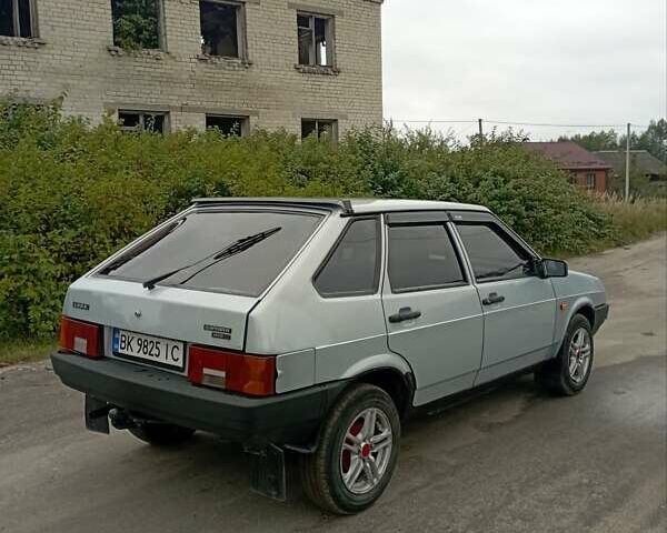 Серый ВАЗ 2109, объемом двигателя 1.5 л и пробегом 300 тыс. км за 1300 $, фото 6 на Automoto.ua