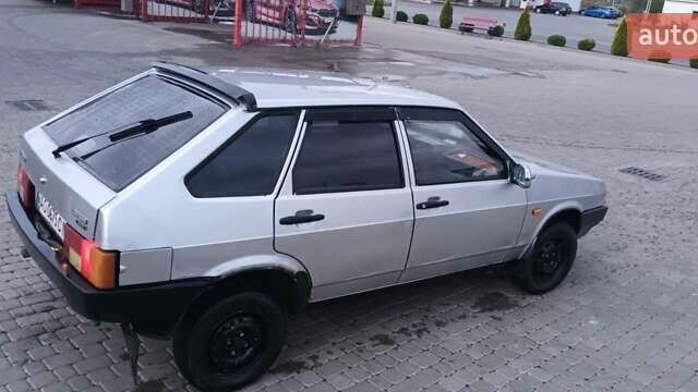 Серый ВАЗ 2109, объемом двигателя 1.5 л и пробегом 300 тыс. км за 1400 $, фото 2 на Automoto.ua
