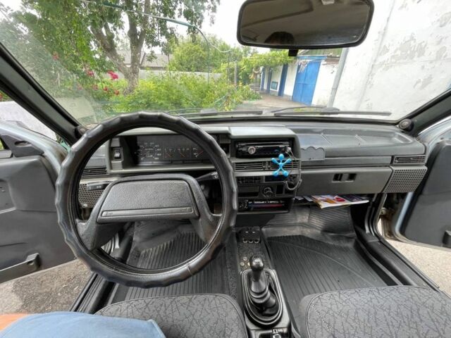 Серый ВАЗ 2109, объемом двигателя 1.5 л и пробегом 214 тыс. км за 1950 $, фото 1 на Automoto.ua