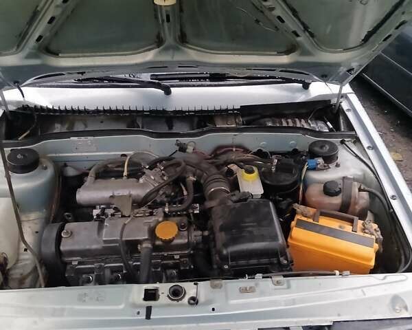 Серый ВАЗ 2109, объемом двигателя 1.5 л и пробегом 200 тыс. км за 2100 $, фото 4 на Automoto.ua