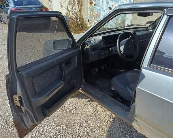 Серый ВАЗ 2109, объемом двигателя 1.5 л и пробегом 276 тыс. км за 600 $, фото 6 на Automoto.ua