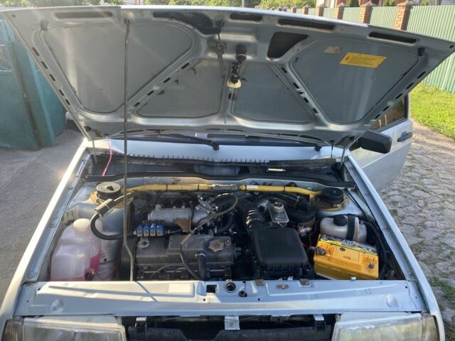 Серый ВАЗ 2109, объемом двигателя 1.5 л и пробегом 214 тыс. км за 1950 $, фото 4 на Automoto.ua