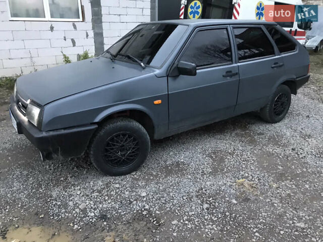 Серый ВАЗ 2109, объемом двигателя 1.5 л и пробегом 230 тыс. км за 1350 $, фото 1 на Automoto.ua