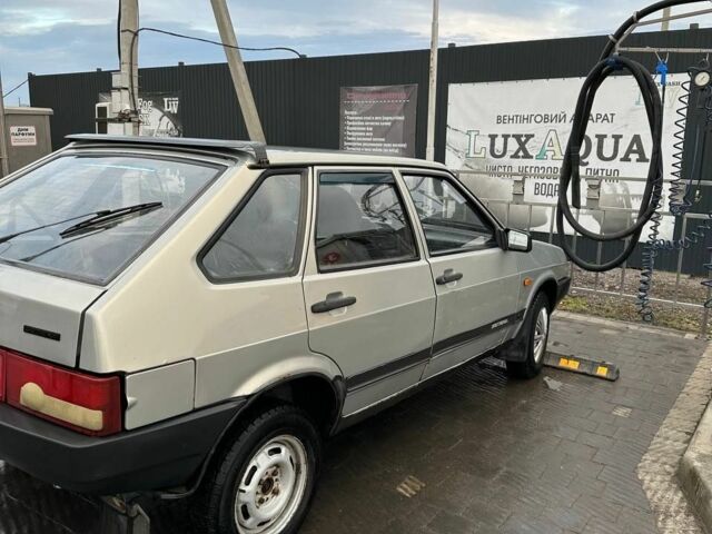 Серый ВАЗ 2109, объемом двигателя 1.5 л и пробегом 220 тыс. км за 800 $, фото 1 на Automoto.ua