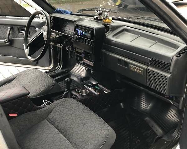 Серый ВАЗ 2109, объемом двигателя 1.5 л и пробегом 164 тыс. км за 950 $, фото 3 на Automoto.ua