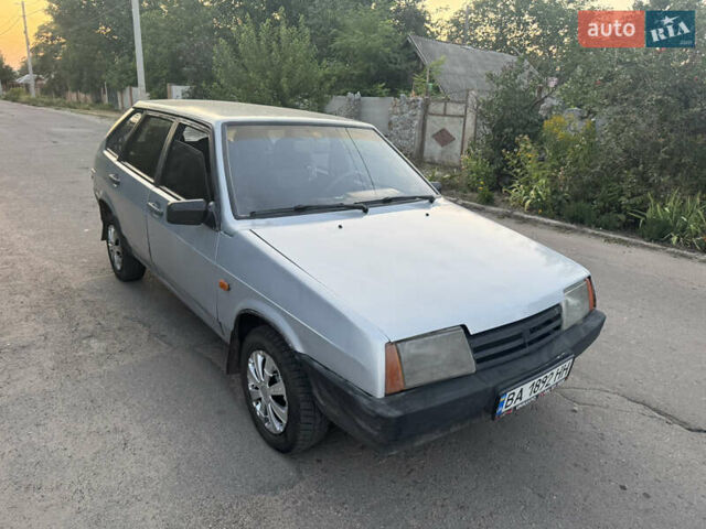 Серый ВАЗ 2109, объемом двигателя 1.6 л и пробегом 300 тыс. км за 1350 $, фото 5 на Automoto.ua