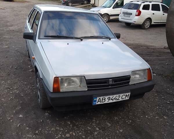 Серый ВАЗ 2109, объемом двигателя 1.5 л и пробегом 187 тыс. км за 1200 $, фото 5 на Automoto.ua