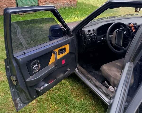 Серый ВАЗ 2109, объемом двигателя 0 л и пробегом 187 тыс. км за 1500 $, фото 7 на Automoto.ua