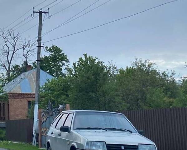 Сірий ВАЗ 2109, об'ємом двигуна 1.5 л та пробігом 300 тис. км за 800 $, фото 2 на Automoto.ua