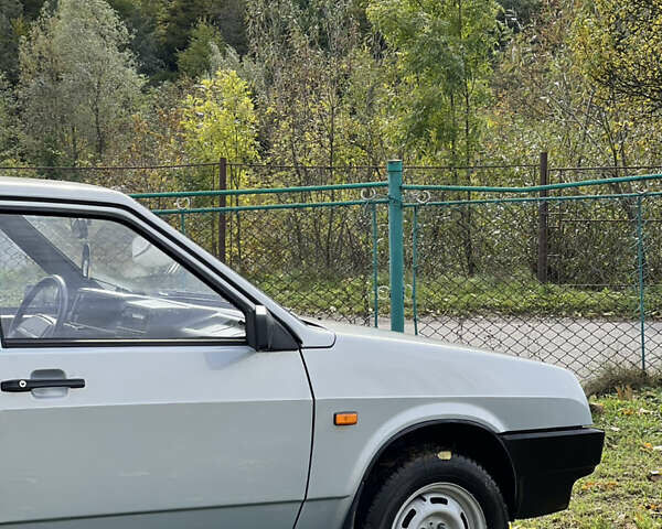 Сірий ВАЗ 2109, об'ємом двигуна 1.5 л та пробігом 34 тис. км за 2750 $, фото 5 на Automoto.ua