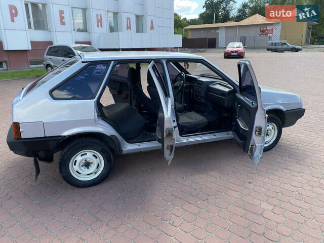 Серый ВАЗ 2109, объемом двигателя 0 л и пробегом 350 тыс. км за 1750 $, фото 3 на Automoto.ua
